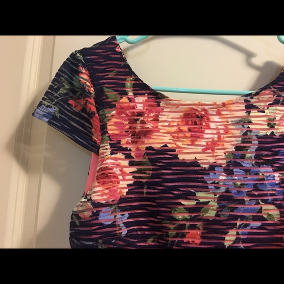 Emerald Sundae Floral Dress EUC. Small Juniors. - Picture 3 of 8